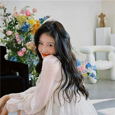 窃窃私语